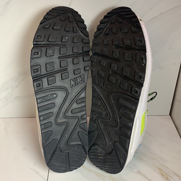 Nike Air Max 90 SE Worldwide CZ6419-100 - Picture 8 of 9